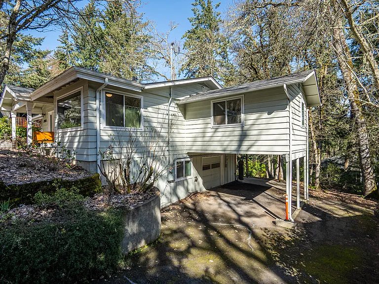 1915 W 28th Ave — Photo 3