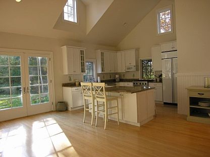 4th image of 7 Clover Leaf Ln