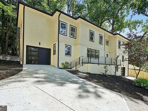 4th image of 2423 Melinda Dr NE