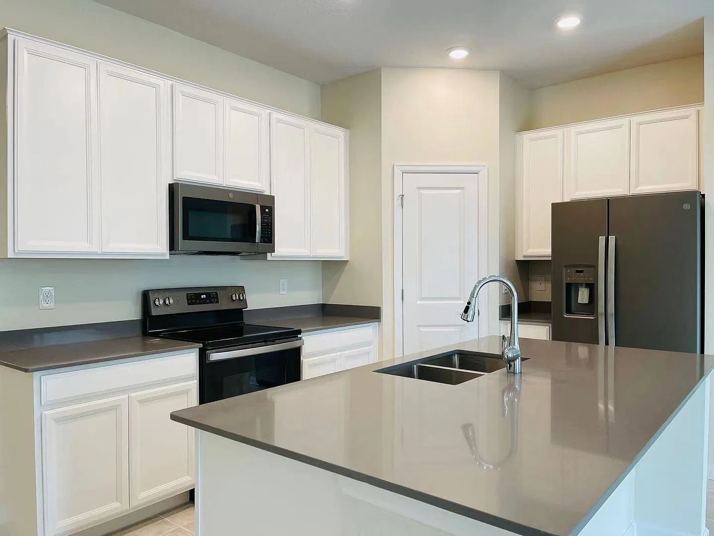 2062 Live Oak Ridge Rd — Photo 4