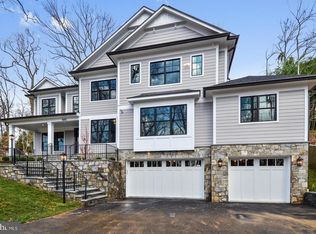 6351 Walhonding Rd, Bethesda, MD 20816