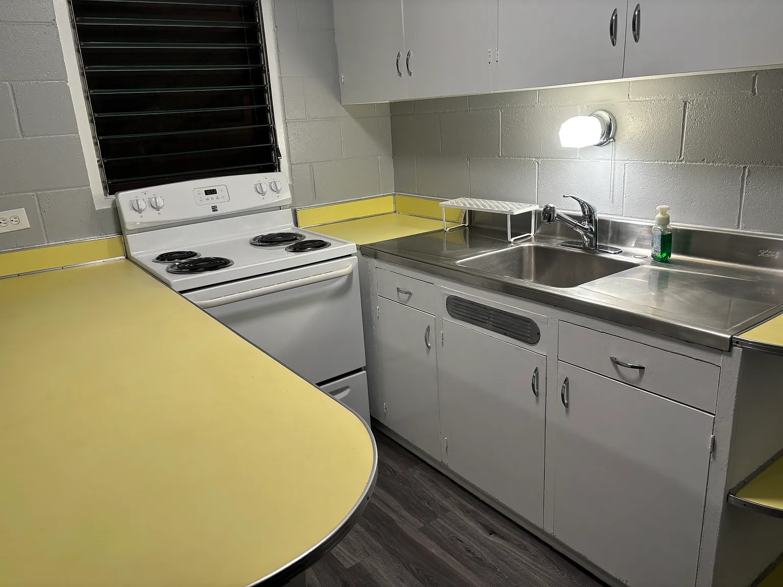 1 bed, $1,425 — Photo 3