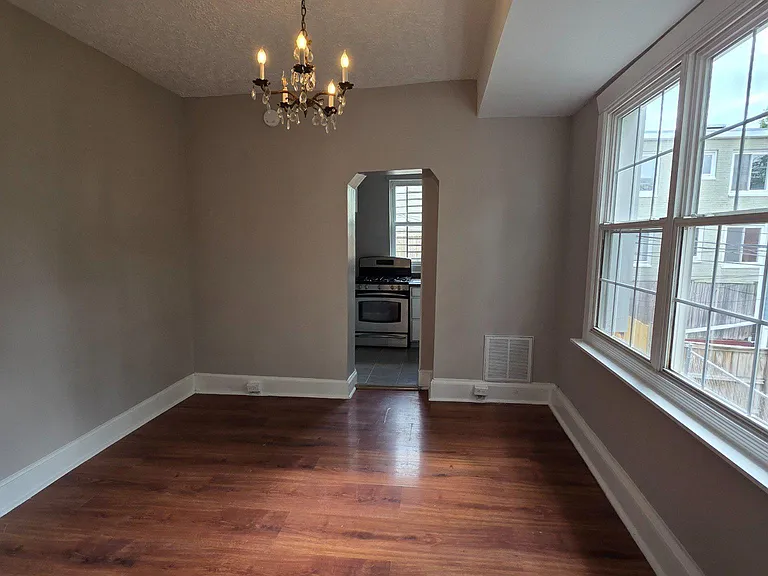 45 Todd Pl NE — Photo 6