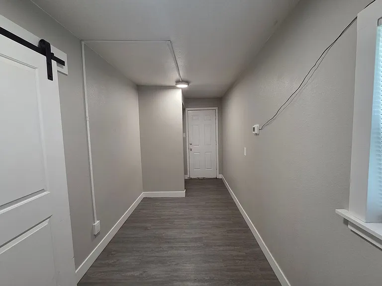 Garden City Flats — Photo 36