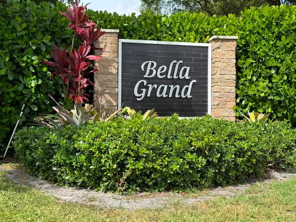 10393 NW 8th St #201, Hollywood, FL 33026