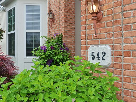4th image of 542 Hadleigh Ct