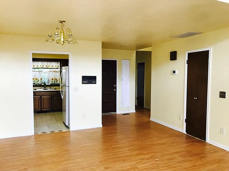1814 Three Stars Rd — Photo 3