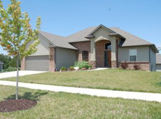 320 Ryefield Rdg, Columbia, MO 65203