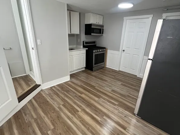 8 Audrey St APT 15, Providence, RI 02909