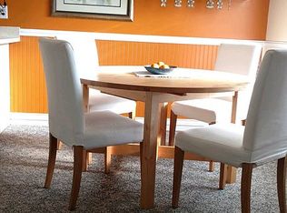 5 Village Green Rd, Bedminster, NJ 07921