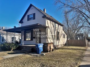 801 E 6th Ave, Mitchell, SD 57301