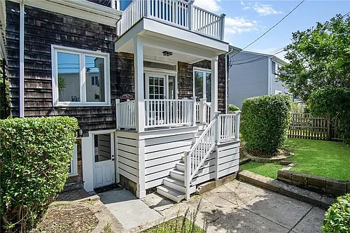11 Crescent Rd #1 Photo 1