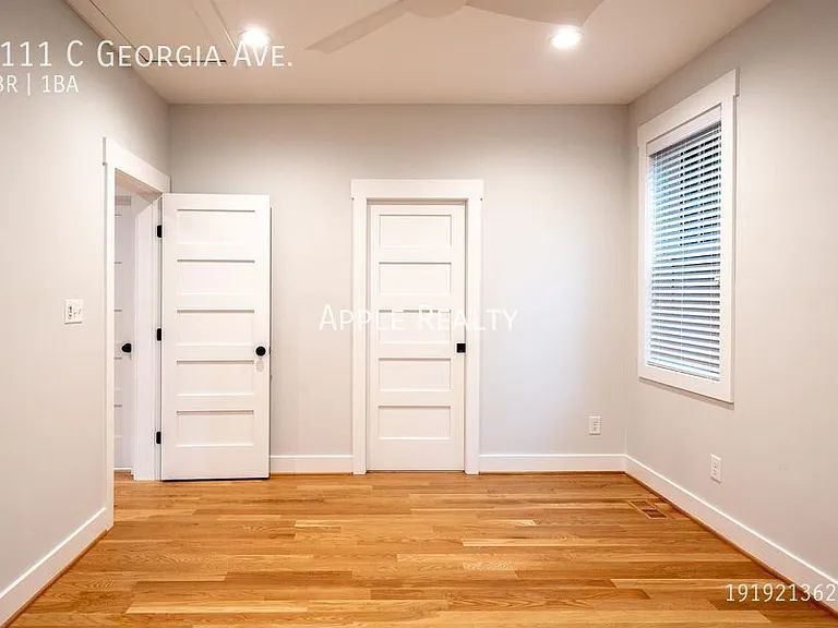 1111C Georgia Ave — Photo 12