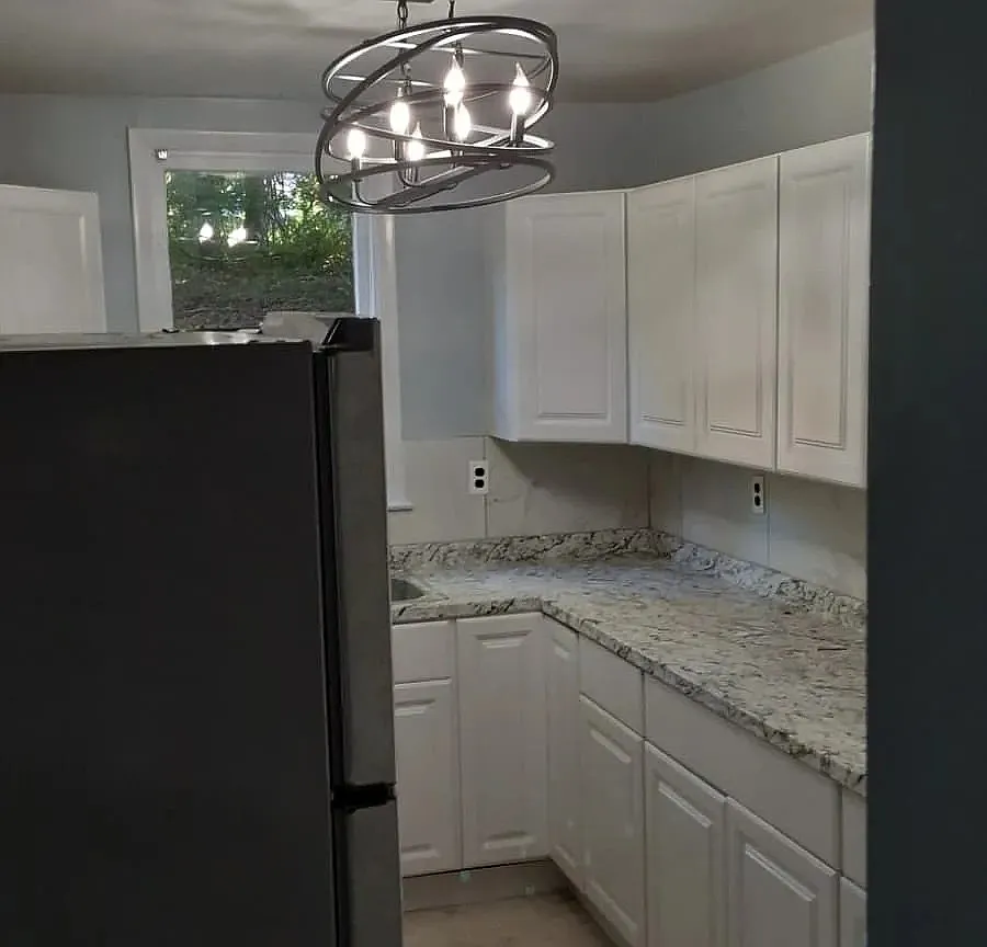 3 bed, $2,300 — Photo 3