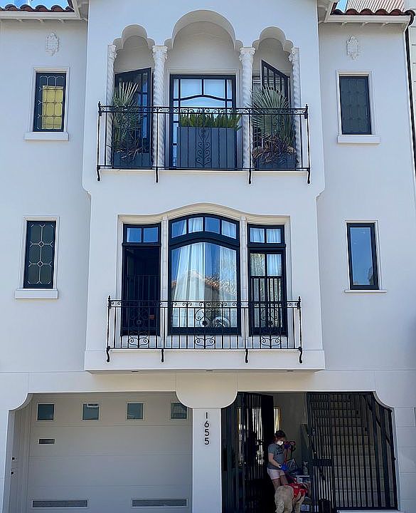 1st image of 1655 Beach St #1657