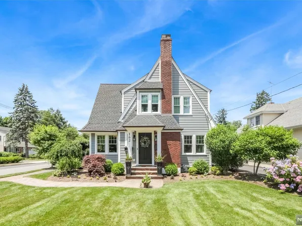 162 N Pleasant Ave, Ridgewood, NJ 07450