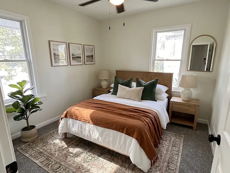 1184 Niagara Ave — Photo 12