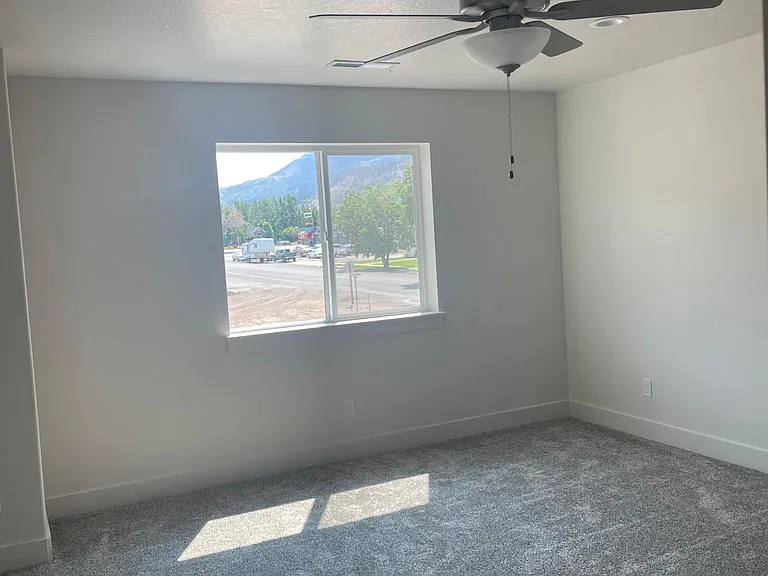 917 N 100 W — Photo 16