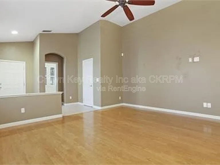 1844 Oswego Ct — Photo 21