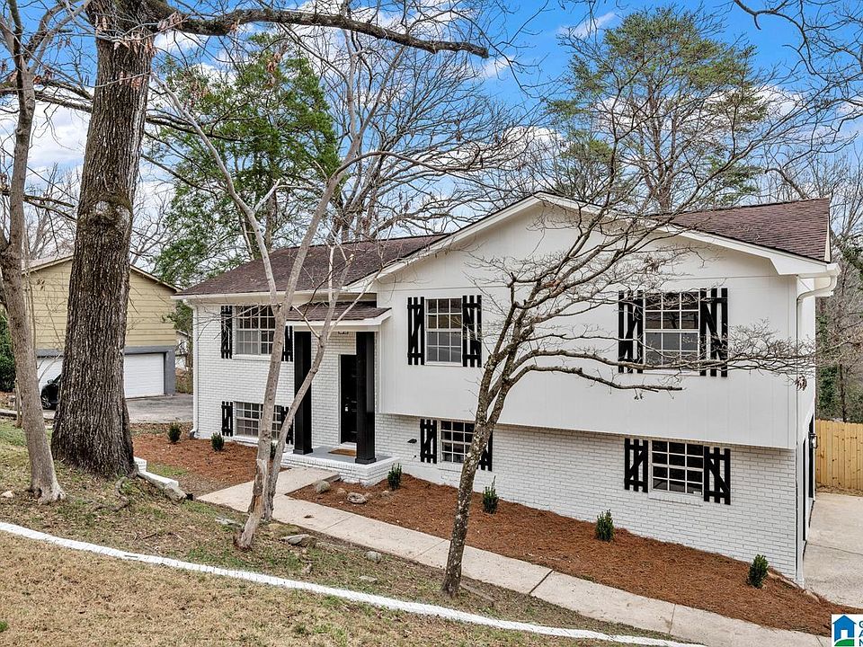 1st image of 1939 Westridge Dr
