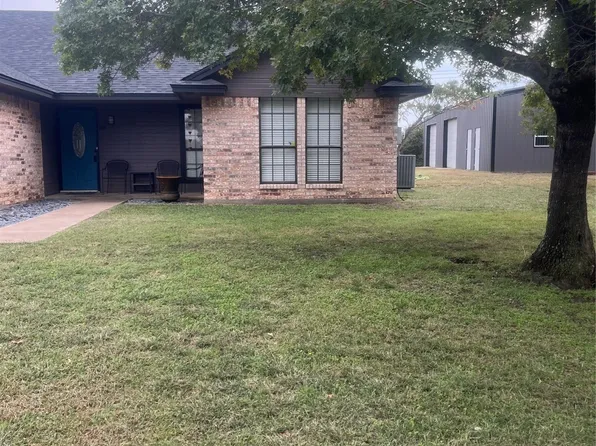 109 Odel Dr, Weatherford, TX 76085