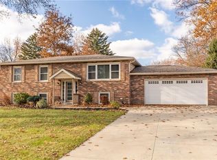 2610 Belair Dr, Akron, OH 44319