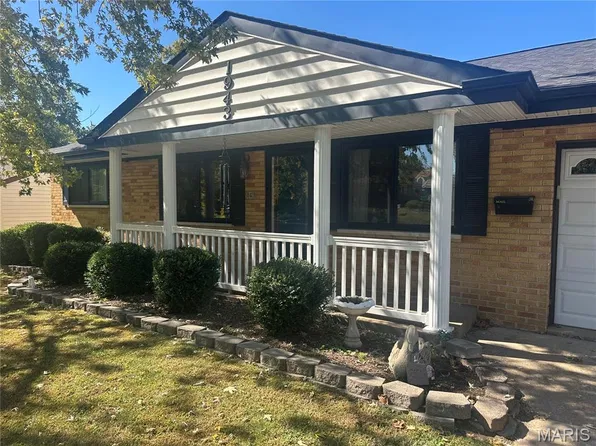 1943 Brown Rd, Saint Louis, MO 63114