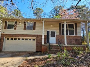 2560 Kennesaw Dr NW, Kennesaw, GA 30152