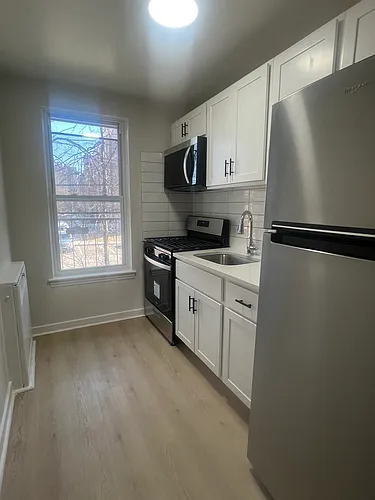 677 Park Ave Photo 1