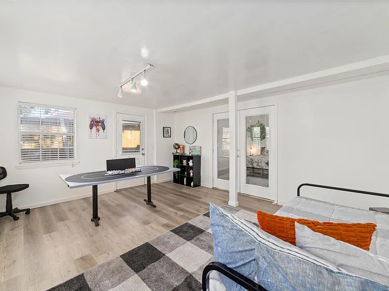 3511 Colleen Woods Cir — Photo 12