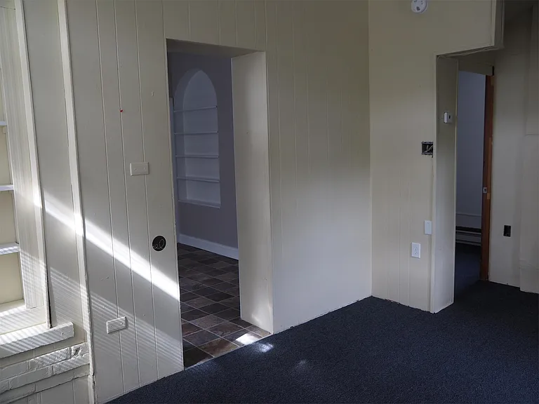 90 N Winooski Ave — Photo 7