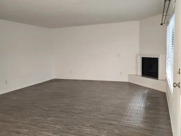 5325 Denny Ave APT 108, North Hollywood, CA 91601