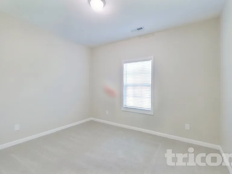 1016 Cyril Dr — Photo 11