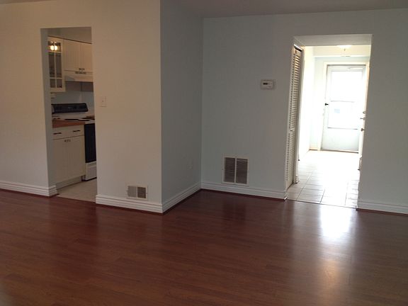 3rd image of 57 Orchard Dr