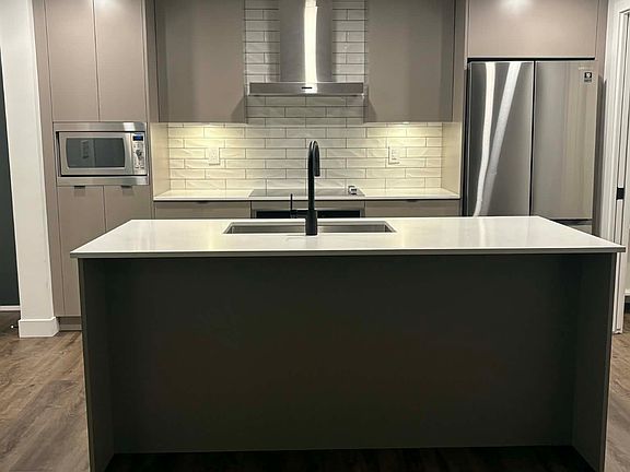 3rd image of 1471 Saint Paul St #2205