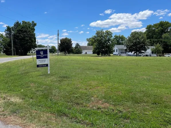 Canoe Pl, Montross, VA 22520