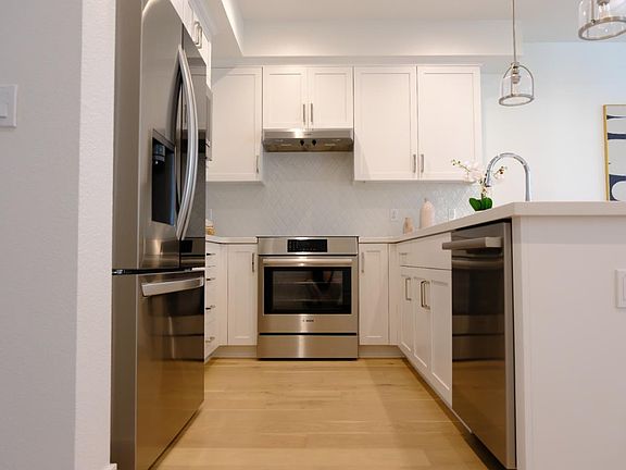 4th image of 1010 San Pierre Way