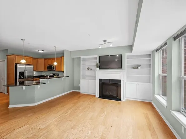 462 Ford Rd Unit 103B, Saint Louis Park, MN 55426