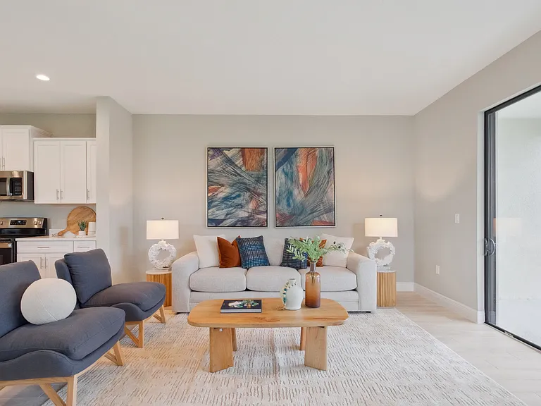 Fiore Townhomes — Photo 10
