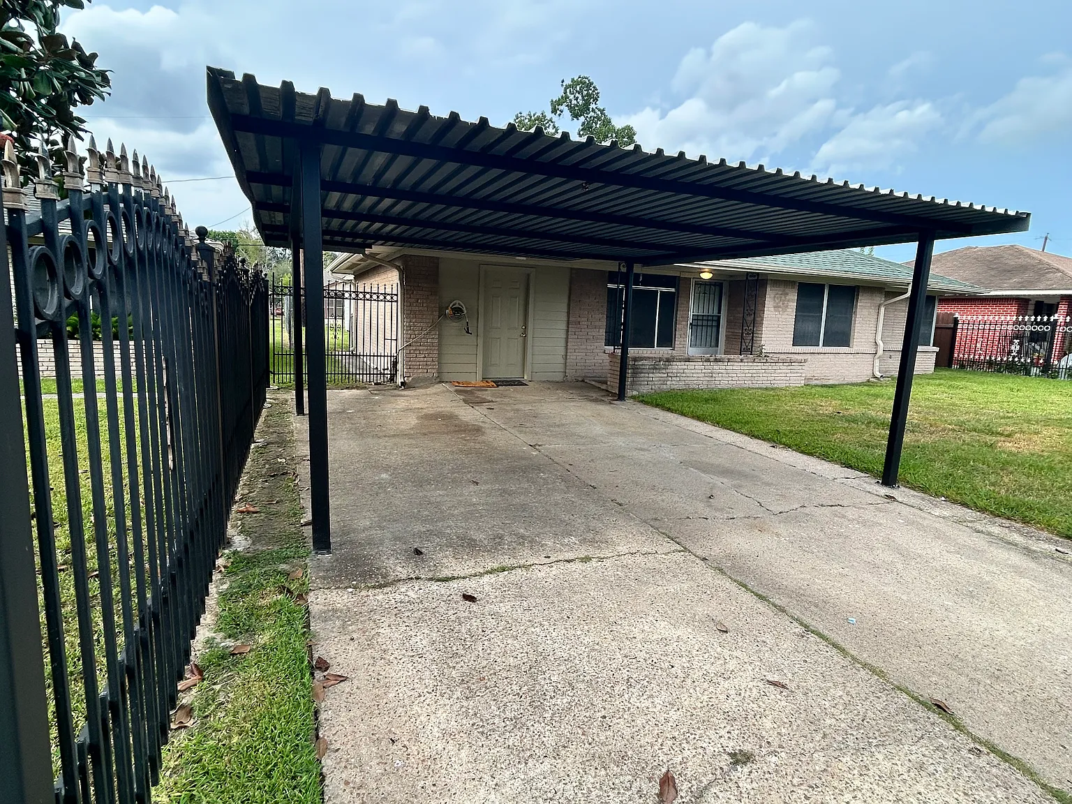 3 bed, 1236 sqft, $1,500 — Photo 2