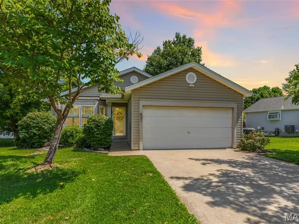 831 Summersong Dr, O'Fallon, MO 63366
