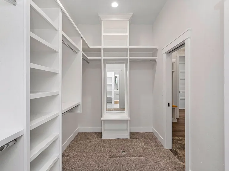 6642 N Asissi Ln — Photo 25
