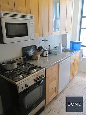 Rented by Bond New York | media 5