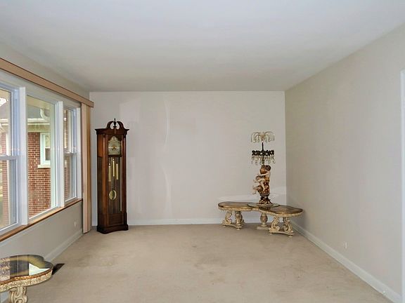 2nd image of 1856 Sunnyside Ave