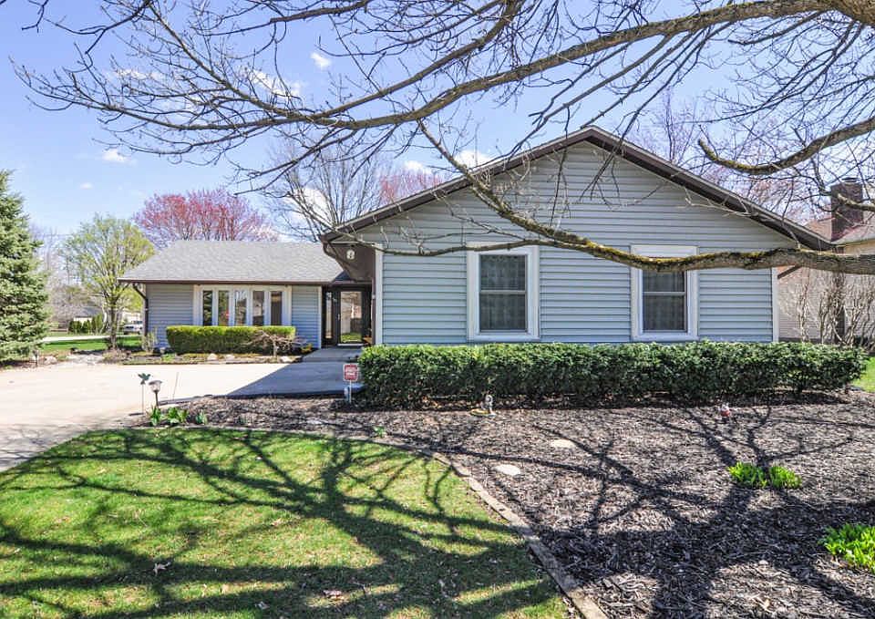 1st image of 1633 S Black Oak Ct