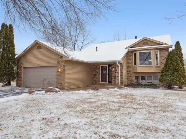 1225 Minnesota St S, Shakopee, MN 55379