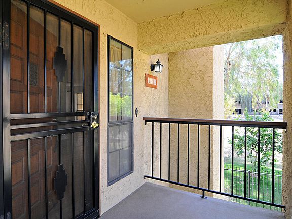 4th image of 8202 N 21st Dr Unit 208