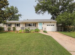 953 Carriage Hill Rd, Virginia Beach, VA 23452