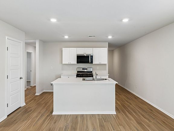 5th image of 8812 SW 31st Ter