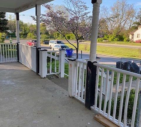 4th image of 406 Meadow Park